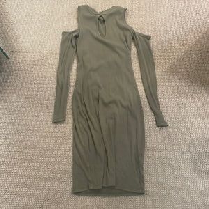 Green XS one clothing key hole midi dress cold shoulder